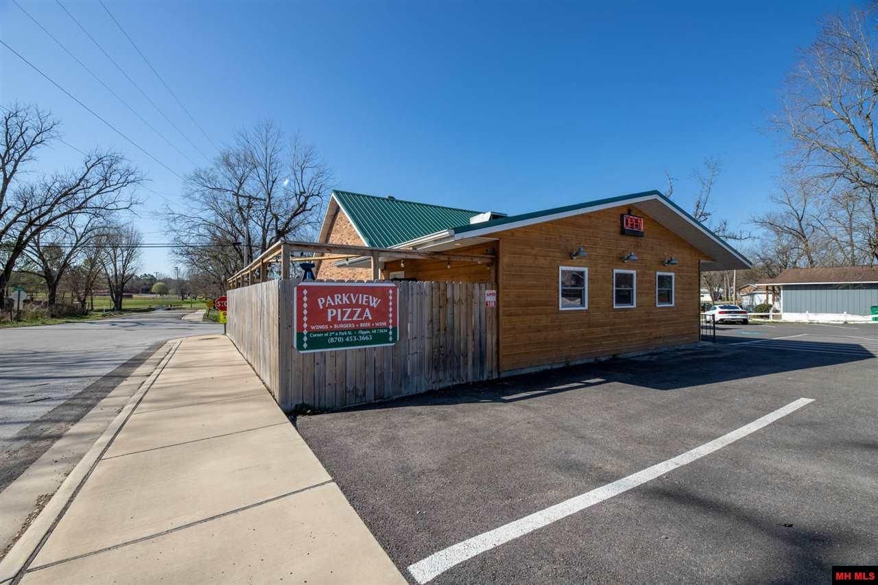 108 S 2nd St, Flippin, AR 72634
